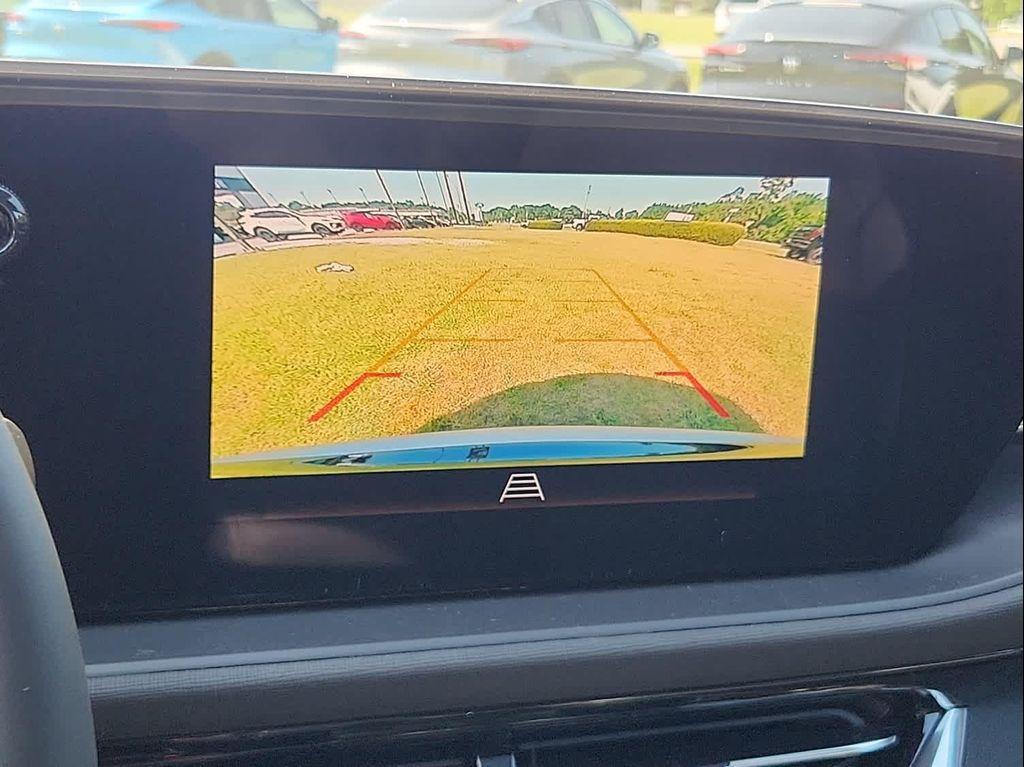 new 2025 Buick Envista car, priced at $28,015