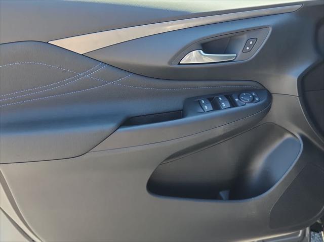 new 2025 Buick Envista car, priced at $29,410