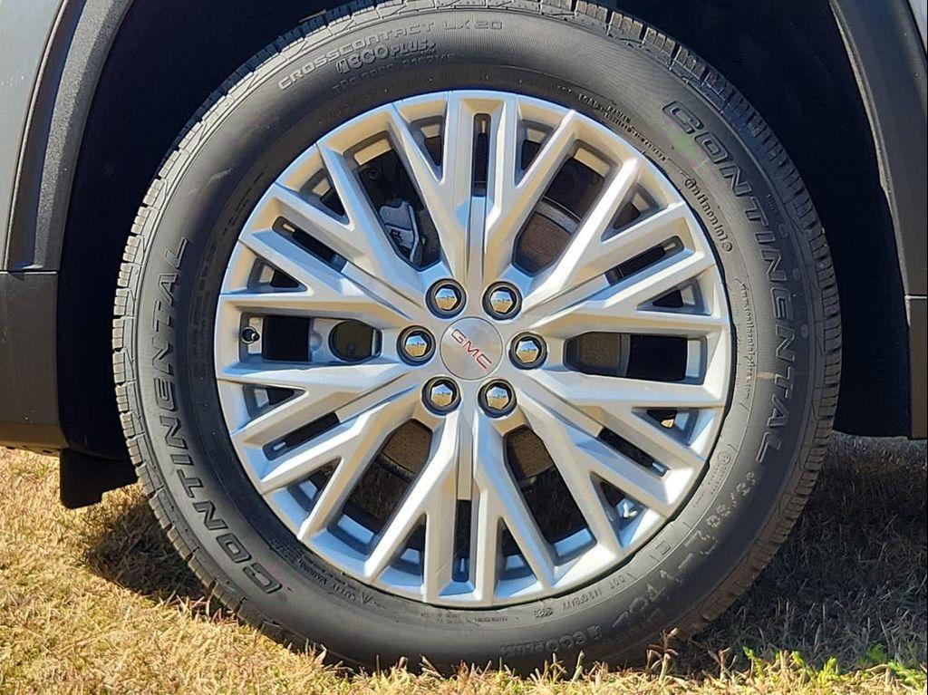 new 2026 GMC Acadia car, priced at $46,975