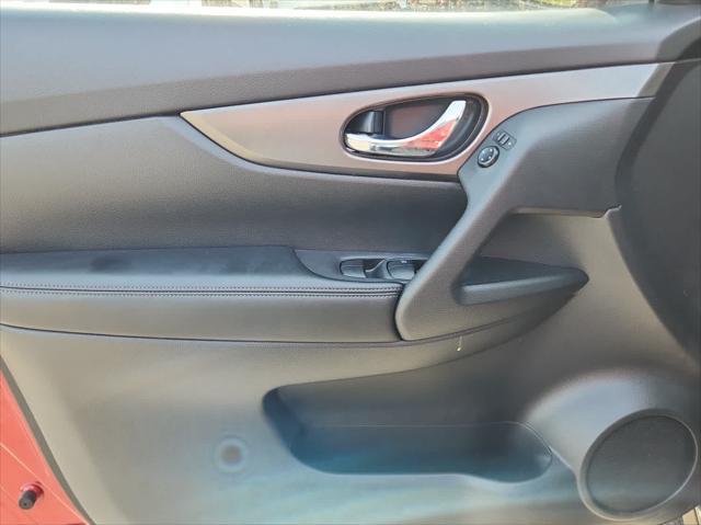 used 2016 Nissan Rogue car, priced at $10,988