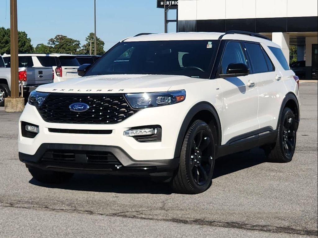 used 2023 Ford Explorer car, priced at $32,498