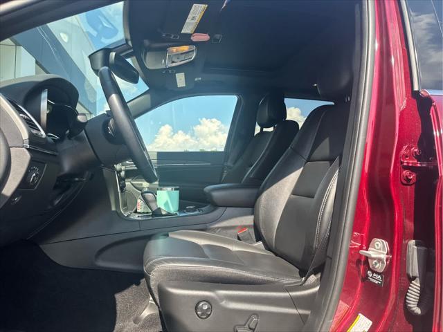used 2021 Jeep Grand Cherokee car, priced at $32,598