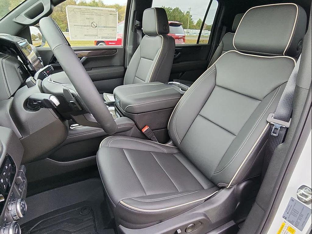 new 2025 GMC Yukon XL car, priced at $82,590