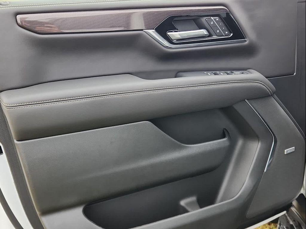 new 2025 GMC Yukon XL car, priced at $82,590