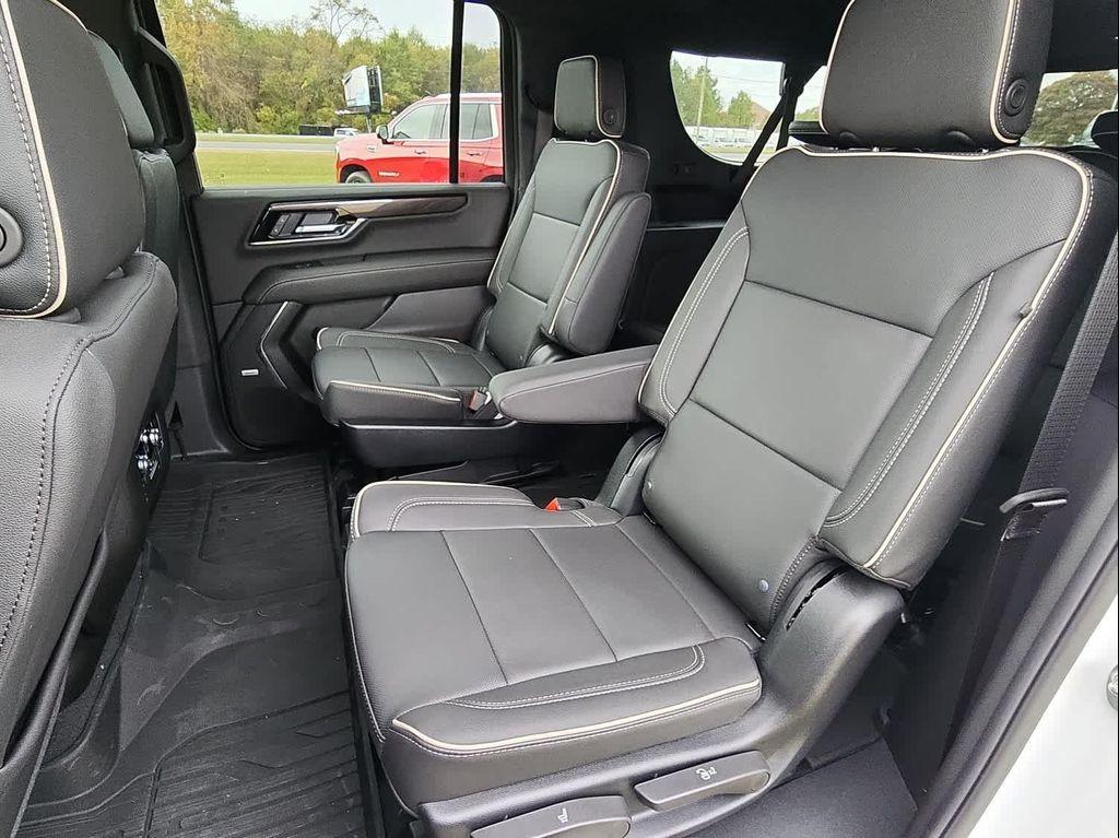 new 2025 GMC Yukon XL car, priced at $82,590