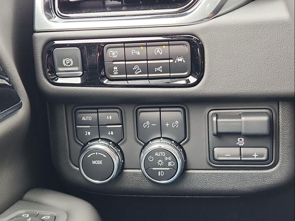 new 2025 GMC Yukon XL car, priced at $82,590