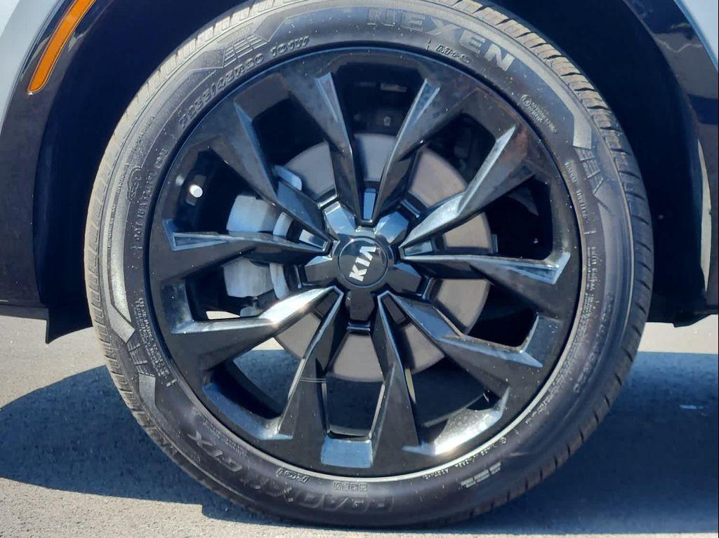 used 2021 Kia Sorento car, priced at $26,888