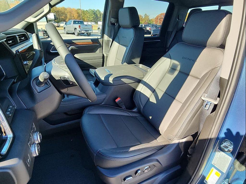 new 2026 GMC Sierra 2500 car, priced at $92,455