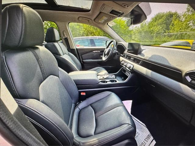 used 2024 Honda Pilot car, priced at $43,288