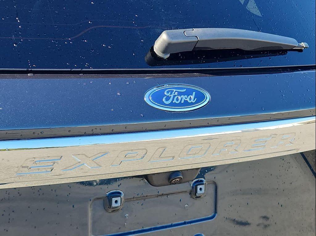 used 2023 Ford Explorer car, priced at $33,198