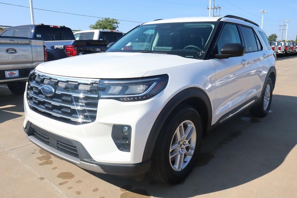 new 2025 Ford Explorer car, priced at $42,775