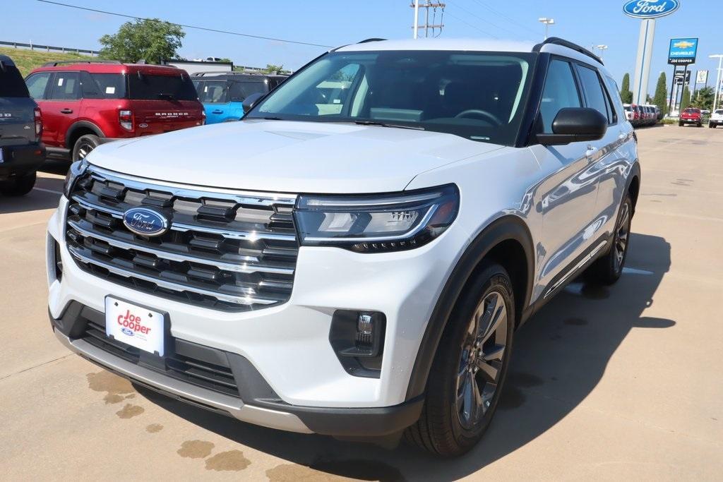 new 2025 Ford Explorer car, priced at $45,790
