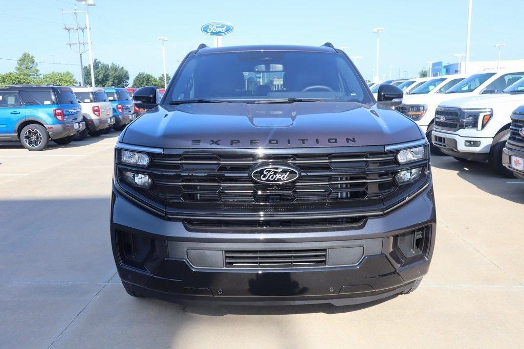 new 2025 Ford Expedition Max car, priced at $81,977