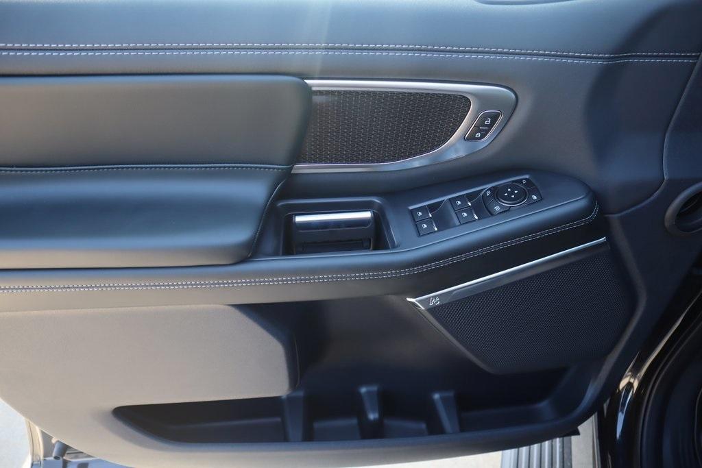 new 2025 Ford Expedition Max car, priced at $81,977