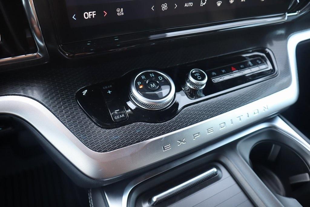 new 2025 Ford Expedition Max car, priced at $81,977