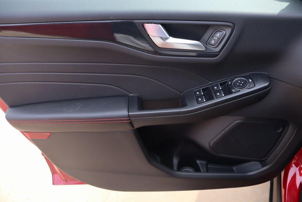 new 2025 Ford Escape car, priced at $32,466