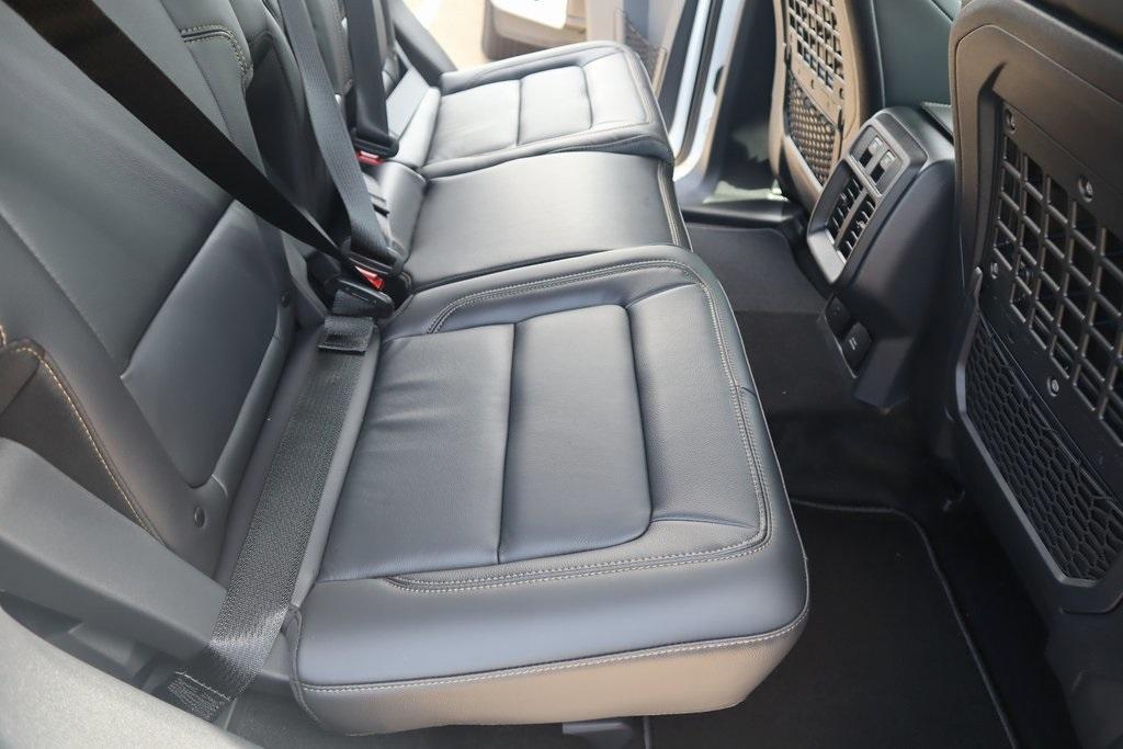 new 2025 Ford Bronco car, priced at $64,116
