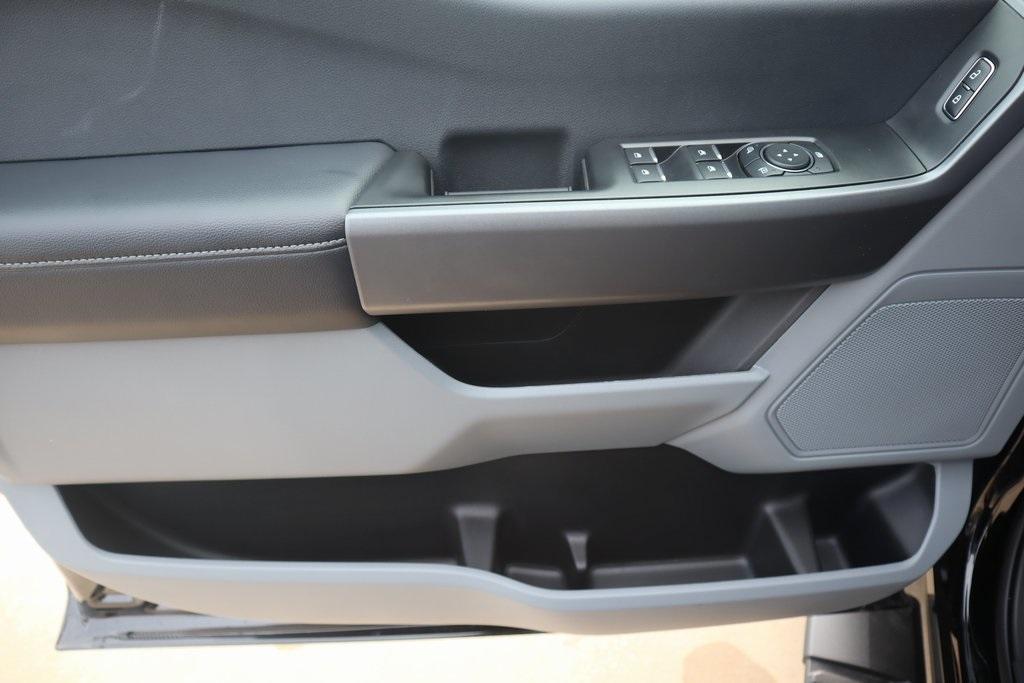 new 2025 Ford F-250 car, priced at $68,186
