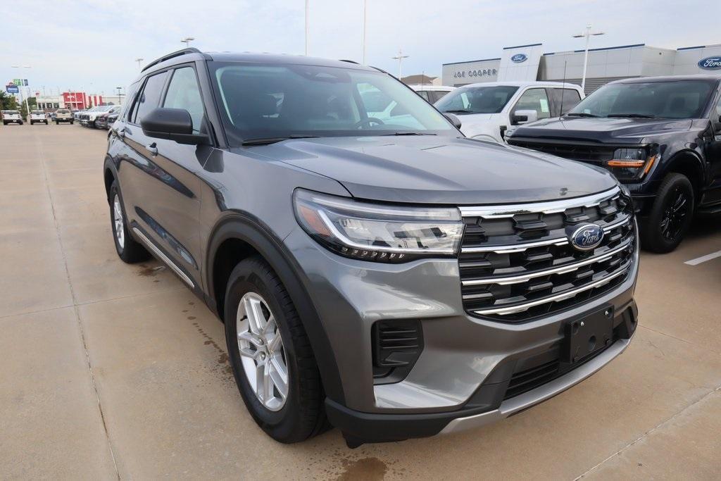 new 2025 Ford Explorer car, priced at $37,602
