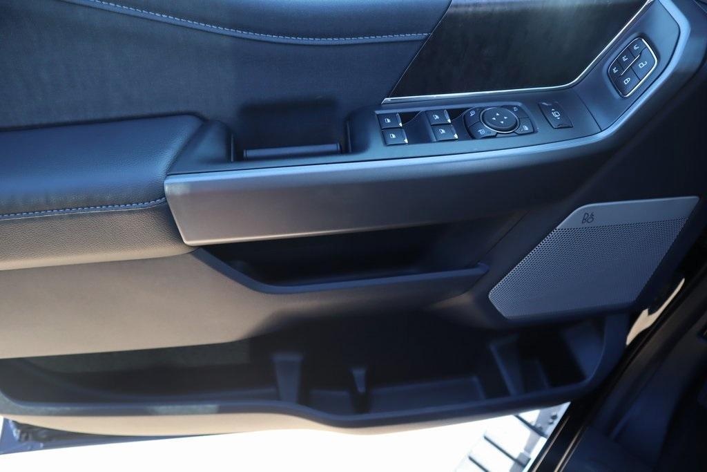 new 2025 Ford F-250 car, priced at $78,072