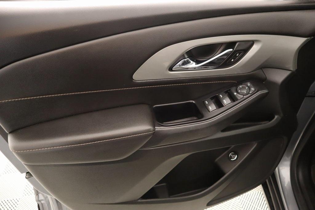 used 2020 Chevrolet Traverse car, priced at $24,101
