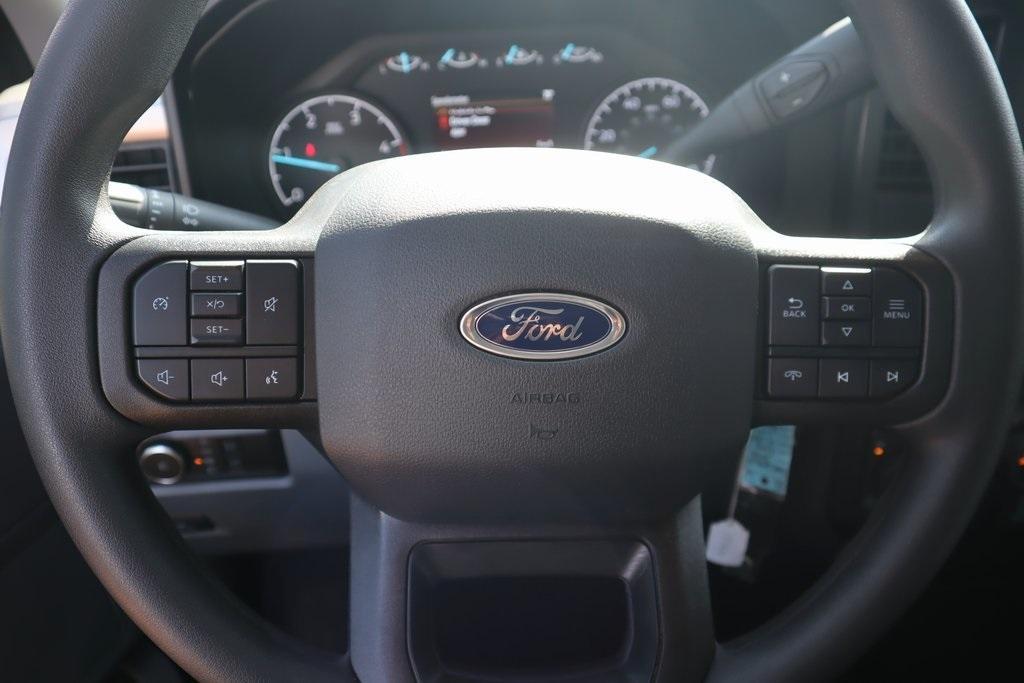 new 2025 Ford F-250 car, priced at $82,656