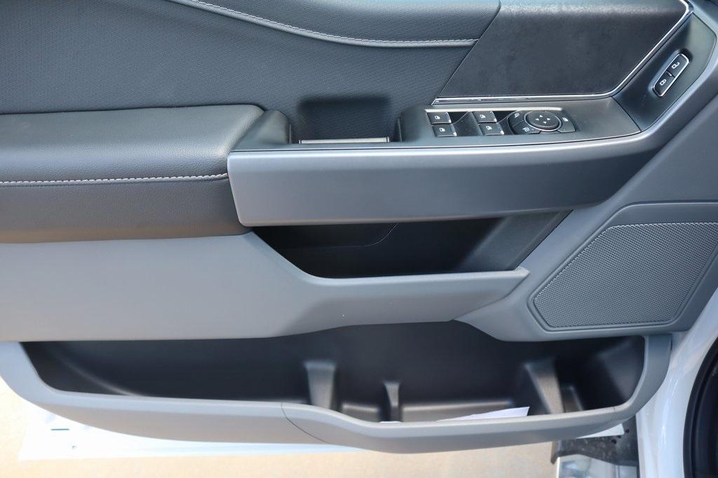 new 2025 Ford F-150 car, priced at $52,428
