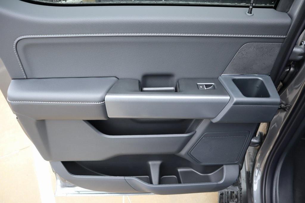 new 2025 Ford F-150 car, priced at $62,189