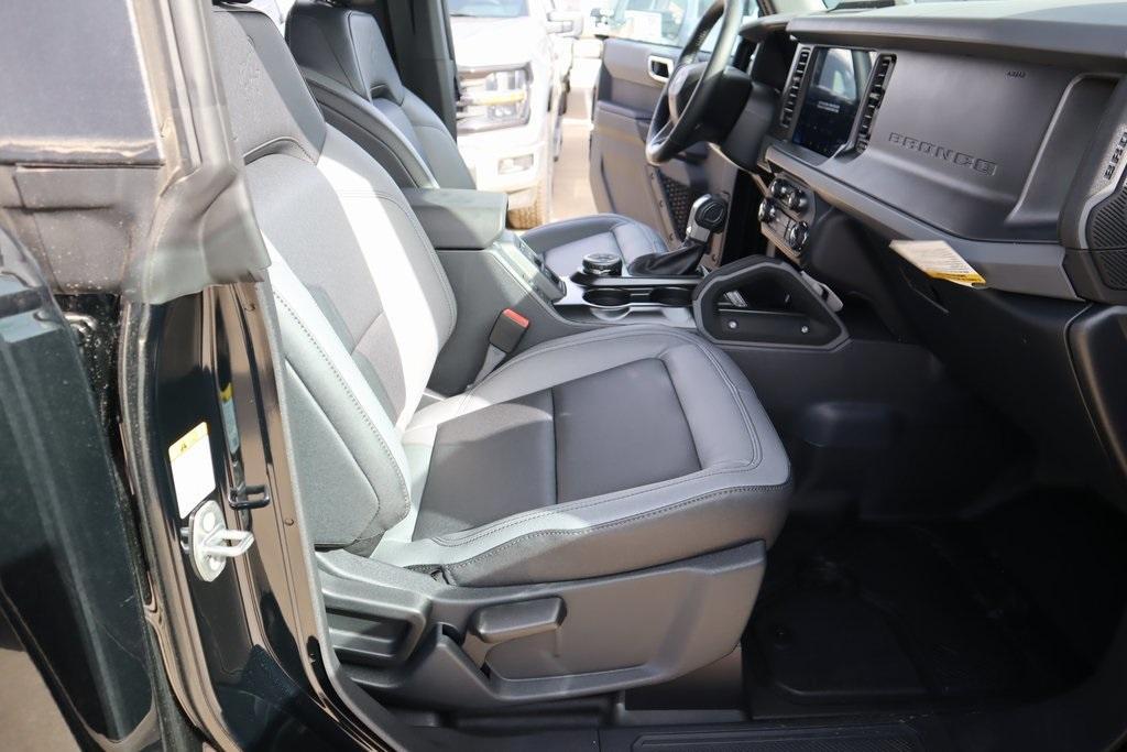 new 2024 Ford Bronco car, priced at $43,769