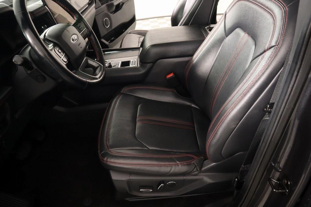 used 2022 Ford Expedition car, priced at $40,101