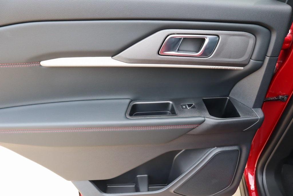 new 2025 Ford Explorer car, priced at $51,154