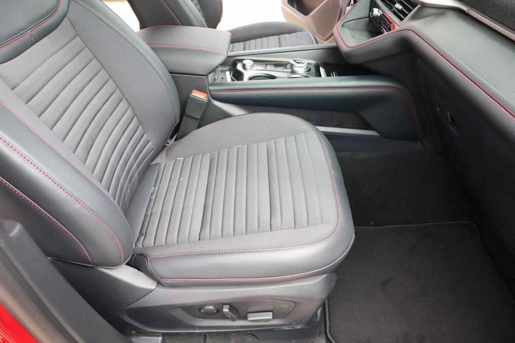 new 2025 Ford Explorer car, priced at $51,154