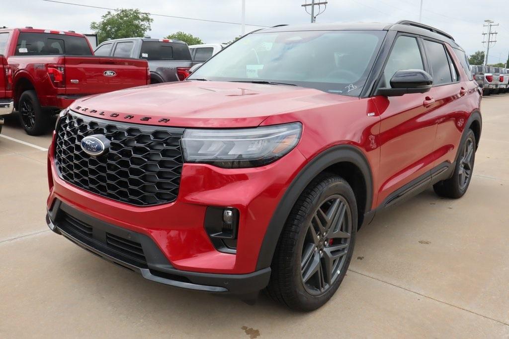 new 2025 Ford Explorer car, priced at $51,154