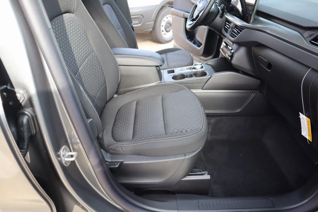 new 2025 Ford Escape car, priced at $31,089