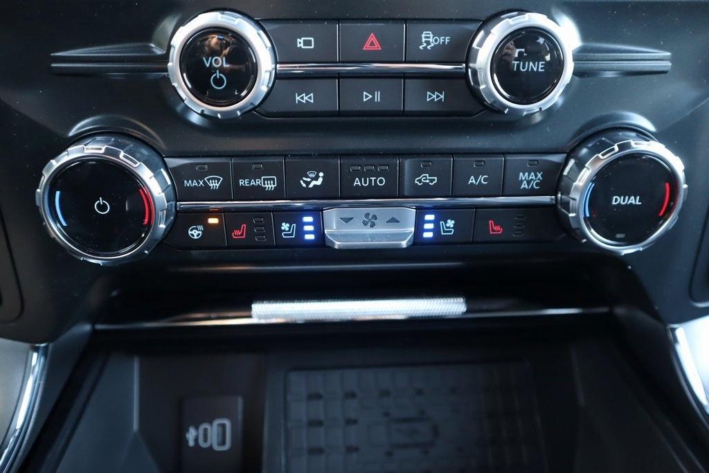 new 2025 Ford F-150 car, priced at $70,124