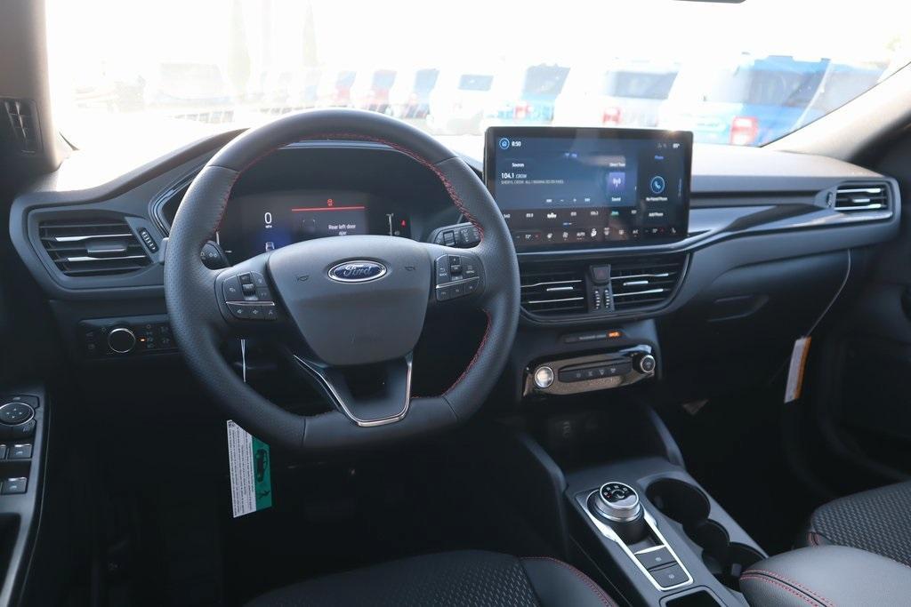 new 2025 Ford Escape car, priced at $30,552