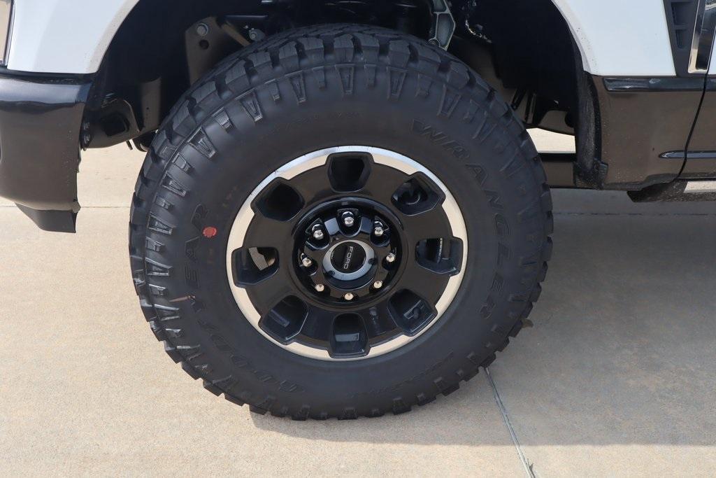 new 2025 Ford F-250 car, priced at $95,698