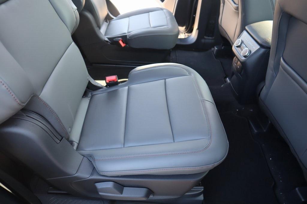 new 2025 Ford Explorer car, priced at $45,276