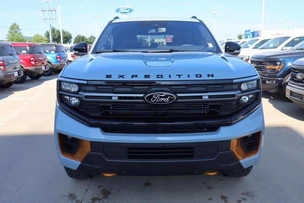 new 2025 Ford Expedition car, priced at $82,340