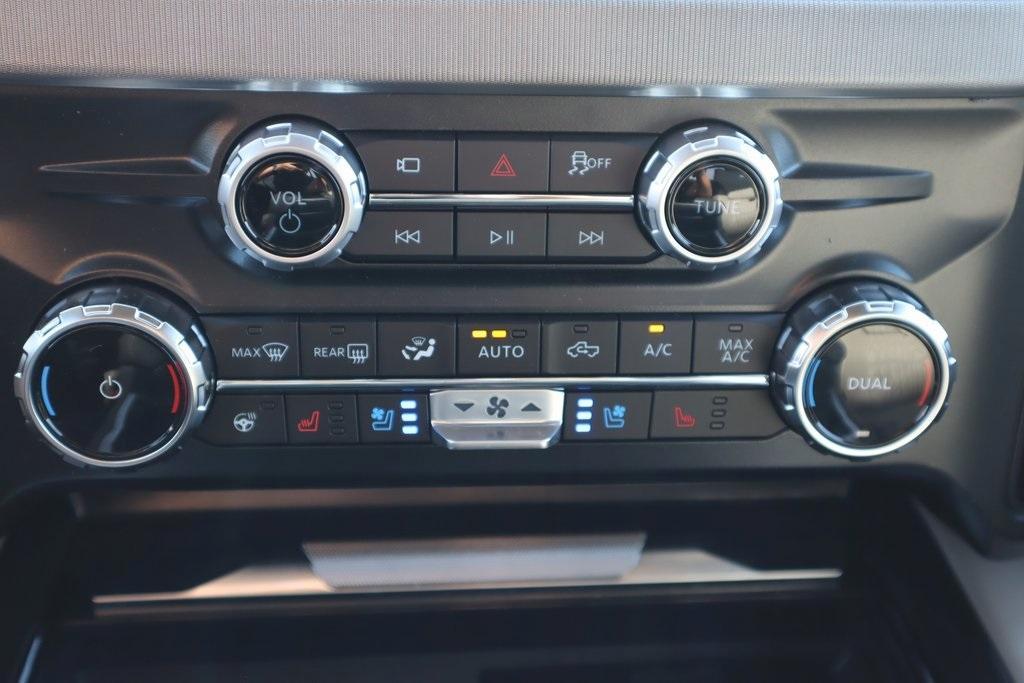 new 2025 Ford F-250 car, priced at $96,317