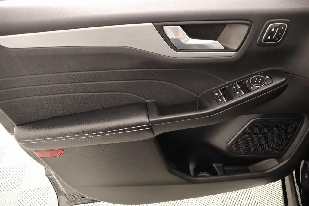 used 2023 Ford Escape car, priced at $28,637