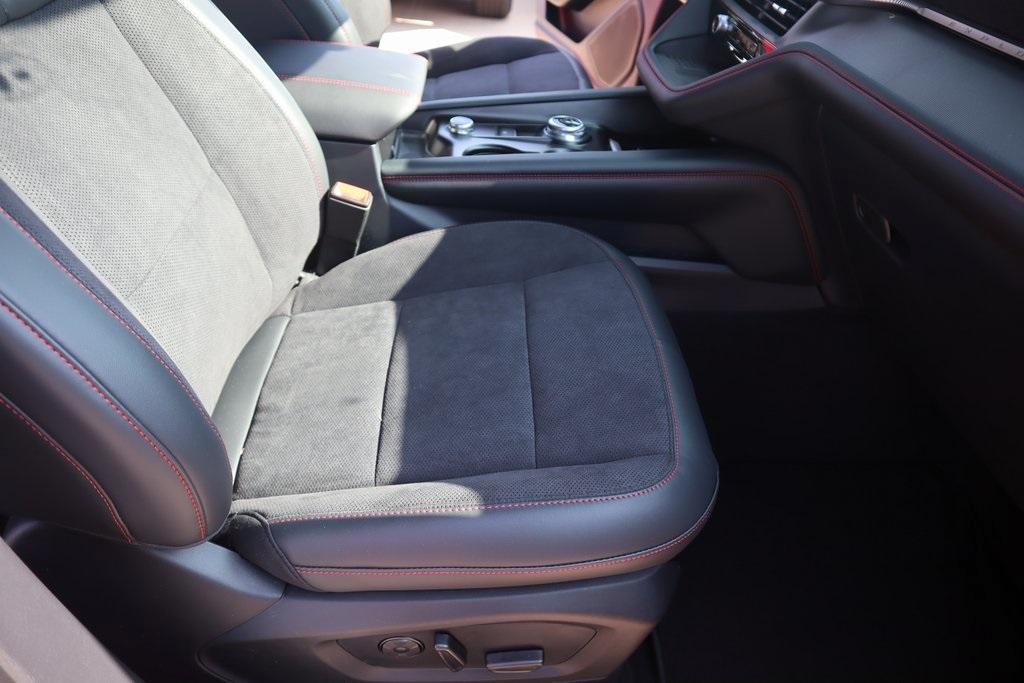 new 2025 Ford Explorer car, priced at $58,327