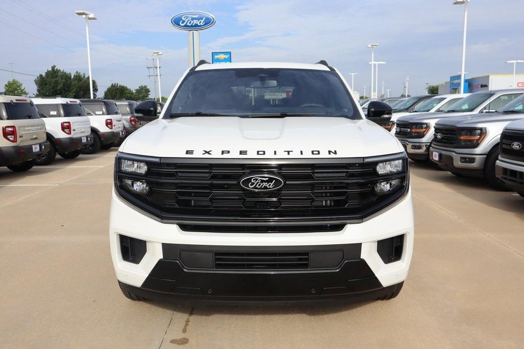new 2025 Ford Expedition car, priced at $77,904