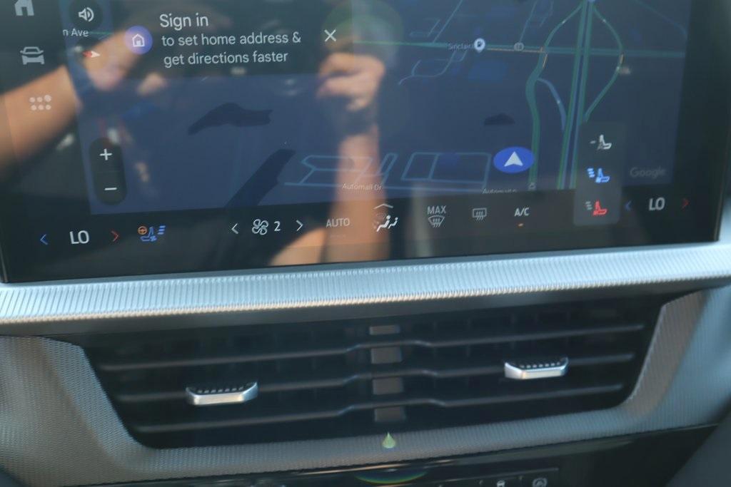 new 2025 Ford Explorer car, priced at $55,379