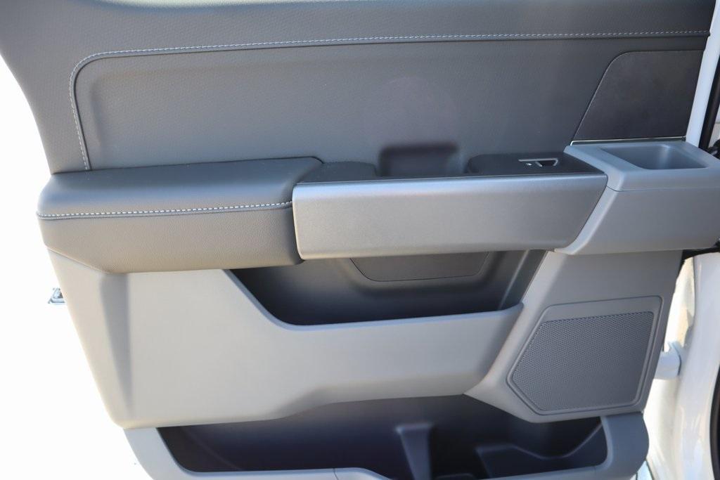 new 2025 Ford F-150 car, priced at $52,428