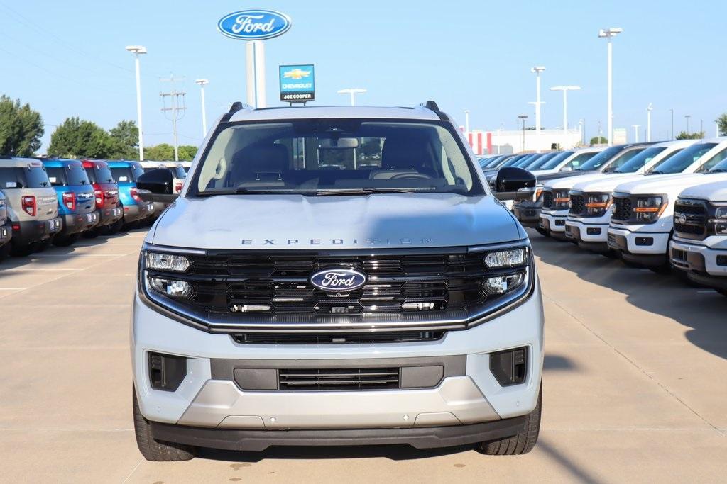 new 2025 Ford Expedition car, priced at $78,719
