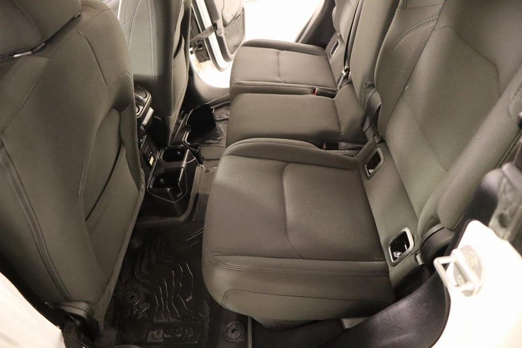 used 2021 Jeep Gladiator car, priced at $27,400