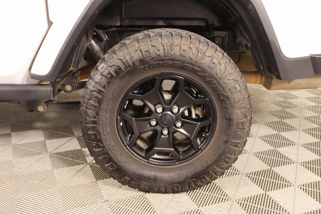 used 2021 Jeep Gladiator car, priced at $27,400