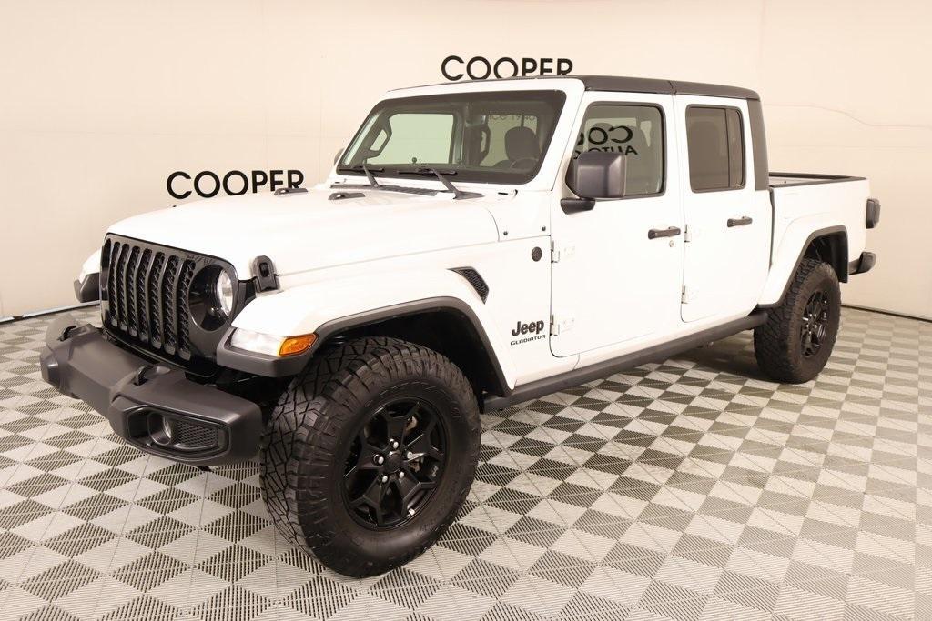 used 2021 Jeep Gladiator car, priced at $27,400