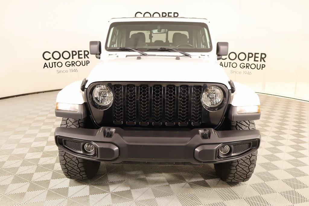 used 2021 Jeep Gladiator car, priced at $27,400